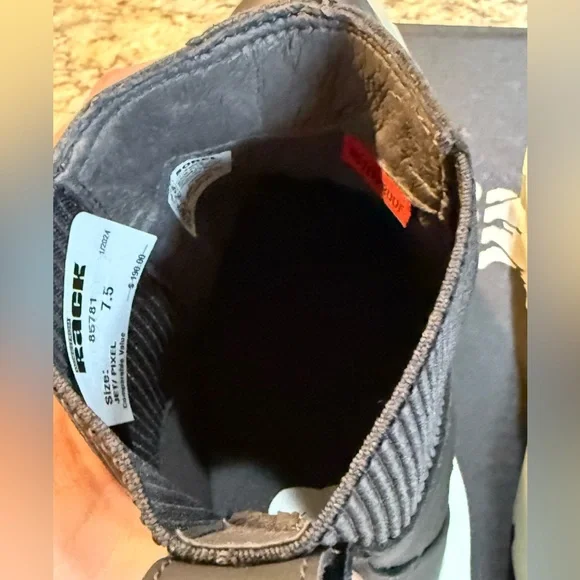 NEW Sorel Caribou Waterproof Leather WOMEN'S Platform CHELSEA BOOT In Jet/Pixel - Picture 9 of 15